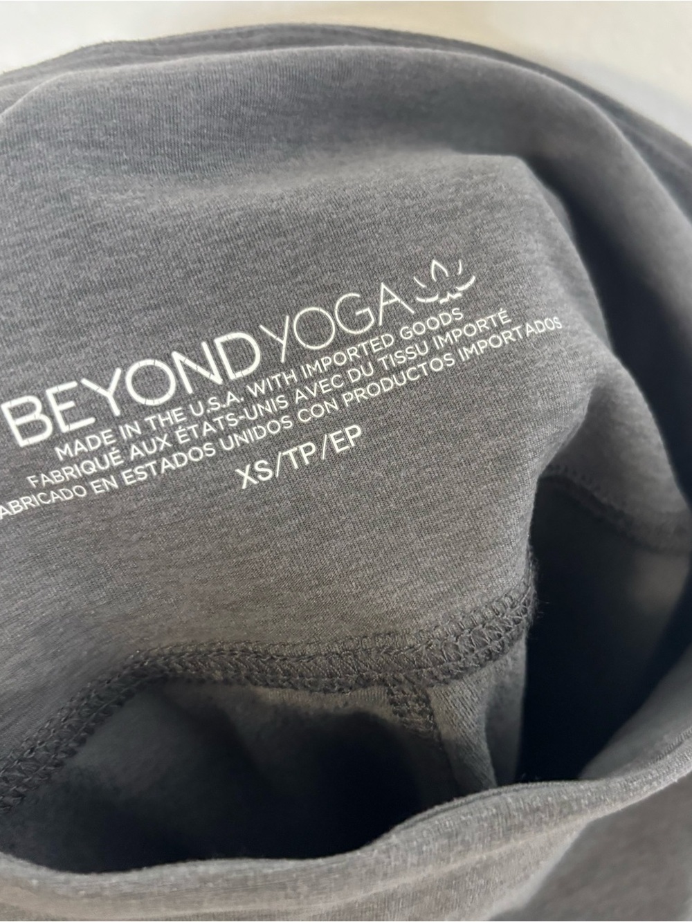 Beyond yoga leggings gray xs - Picture 4 of 5